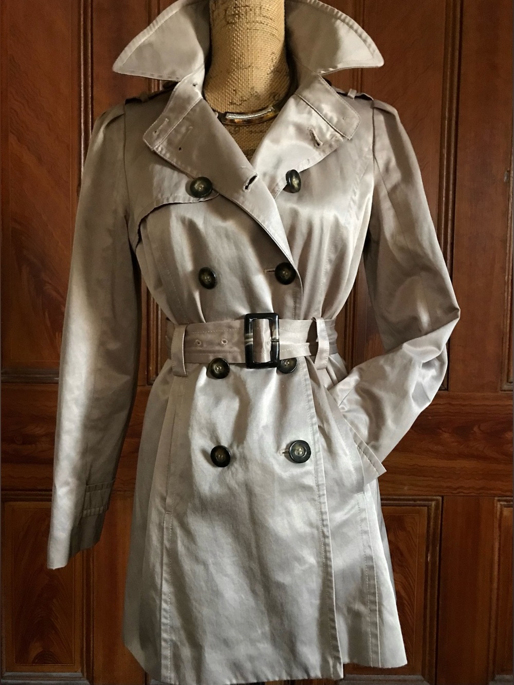 Vintage Sexy Golden Tan Beige Double Breasted Belted Trench Coat Jacket